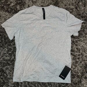Lululemon T Shirt NWT